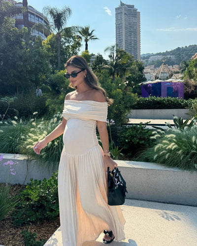 Kamara | Off-Shoulder Plissé Maxi Kjole til Graviditet