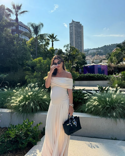 Kamara | Off-Shoulder Plissé Maxi Kjole til Graviditet