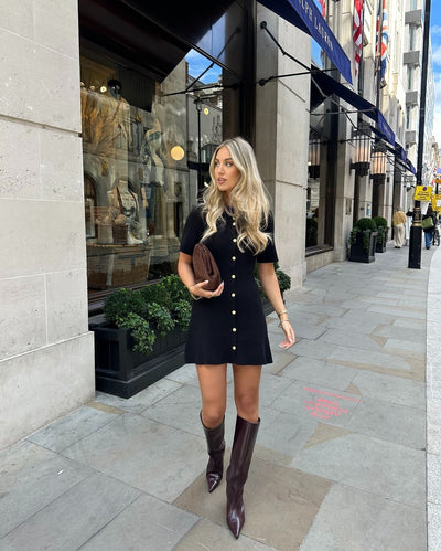 Holly | Strikket Mini Kjole" can be rewritten as "Holly | Knit Mini Dress.