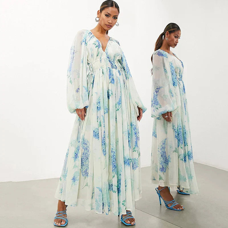 Selene – Let og Blomsterprint Kjole