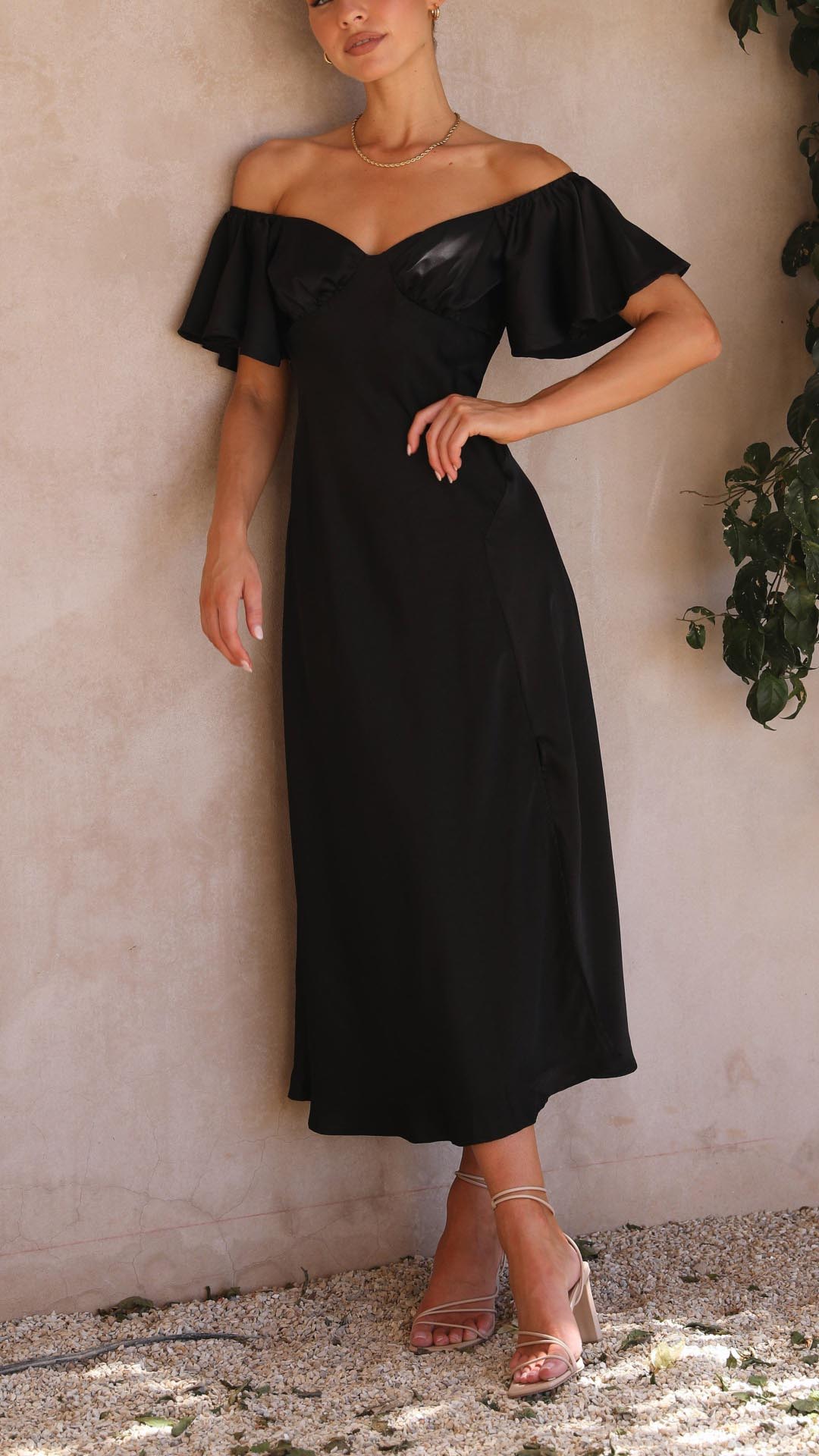 Nalani | Off-Shoulder Maxi Dress with Butterfly Sleeves