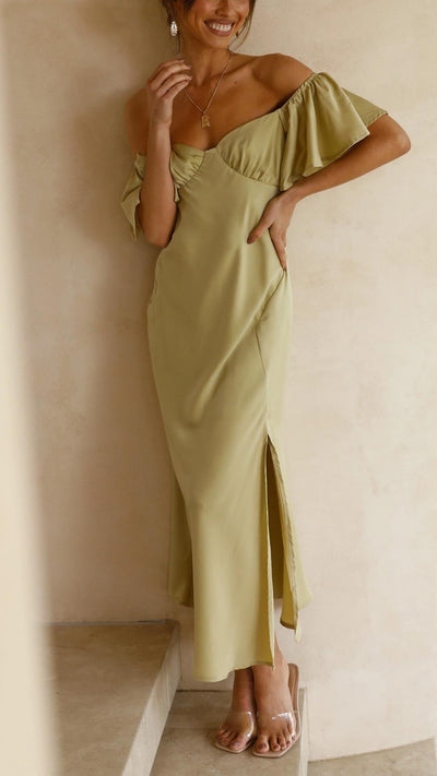 Nalani | Off-Shoulder Maxi Dress with Butterfly Sleeves
