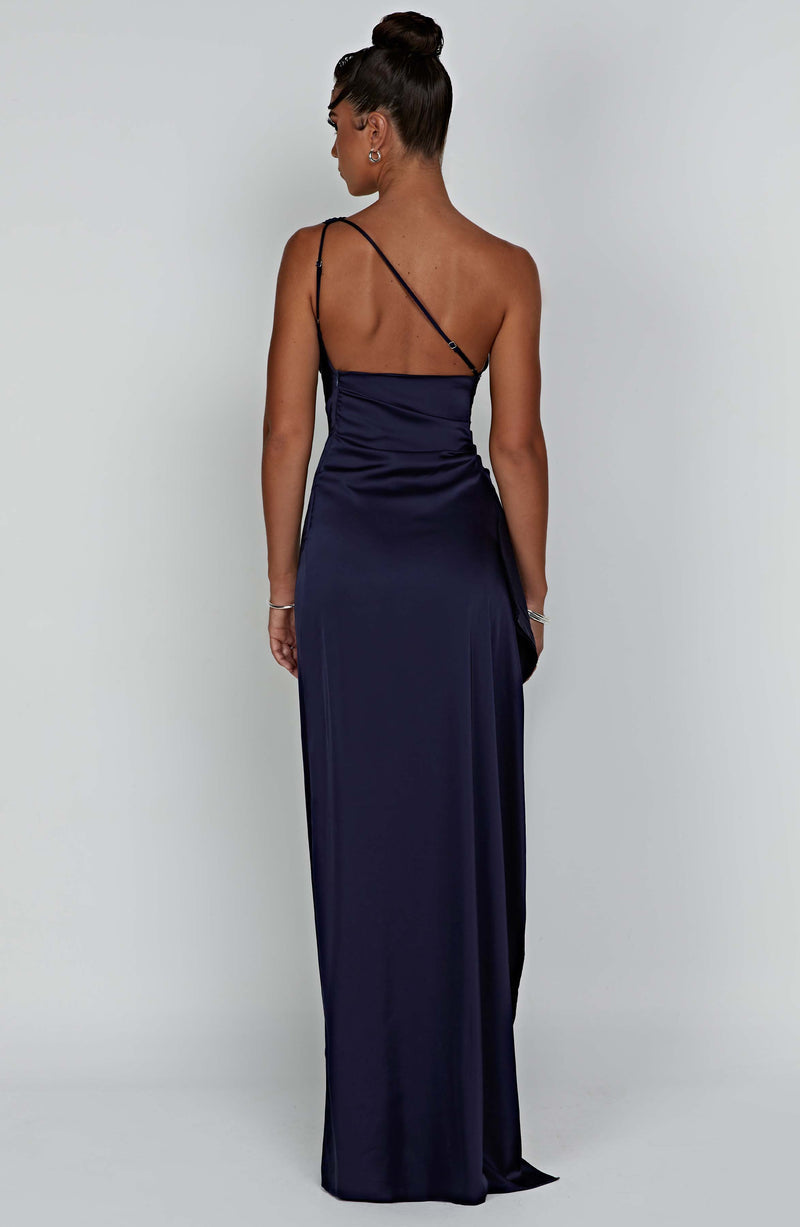 Vivian – Elegant Flydende Kjole