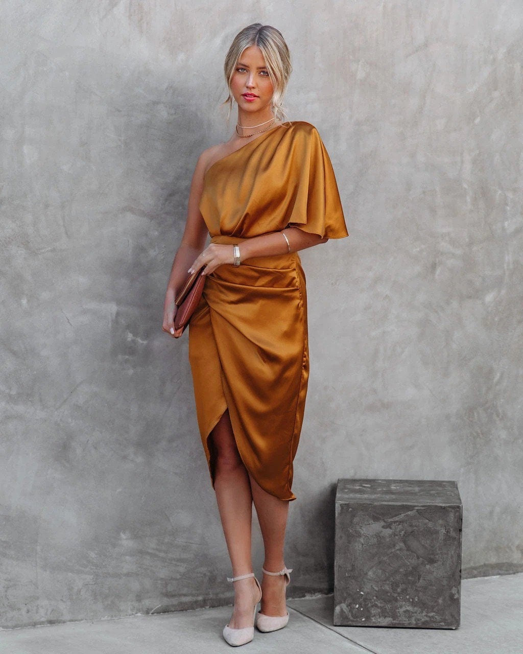 Nayeli – Stylish Midi Dress